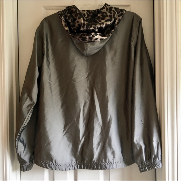 Silvery coat with glam animal print hood! 🐆 SALE! - Picture 3 of 8